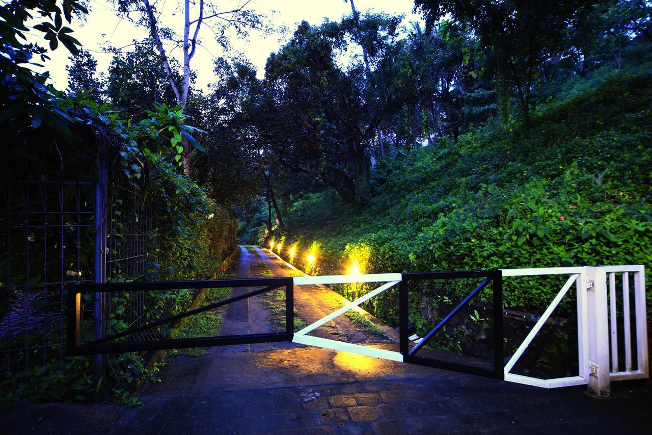Villa Marley Senggigi Esterno foto